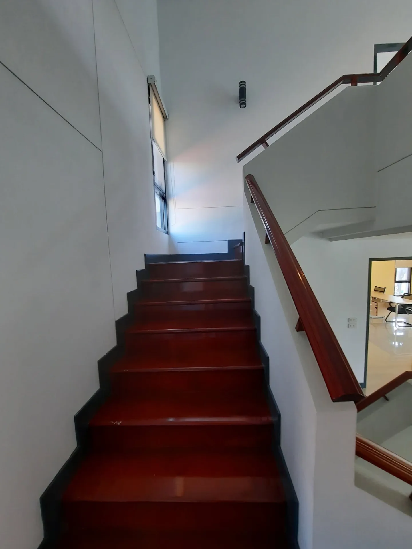 โฮมออฟฟิศ 3 ชั้น สุทธิสาร ให้เช่า
