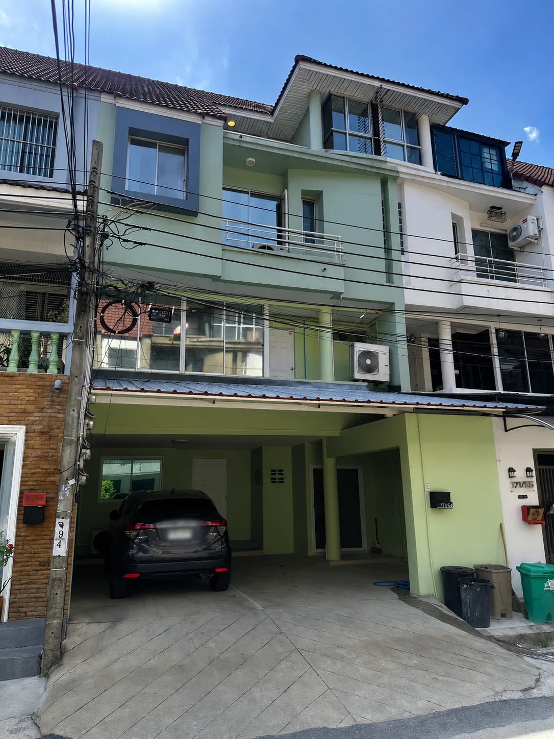 สินธานี รัชดา ลาดพร้าว หลังเขียว